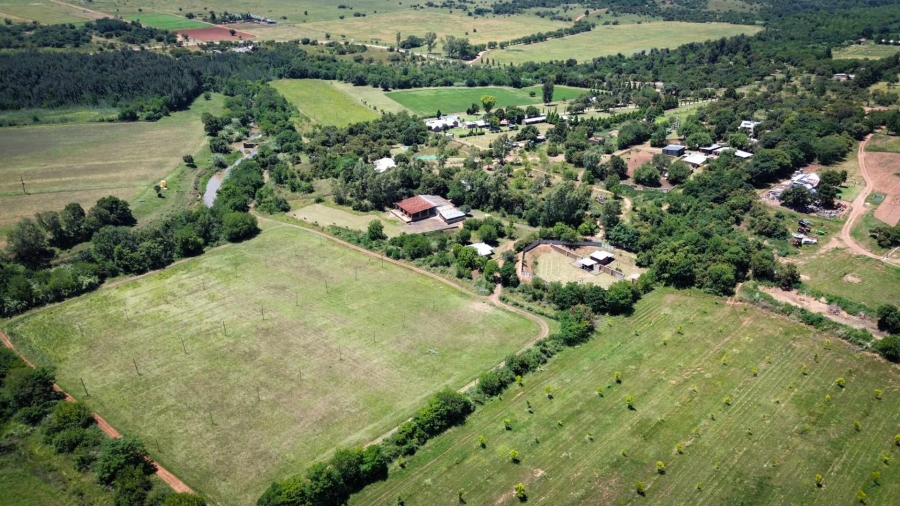 10 Bedroom Property for Sale in Skeerpoort North West